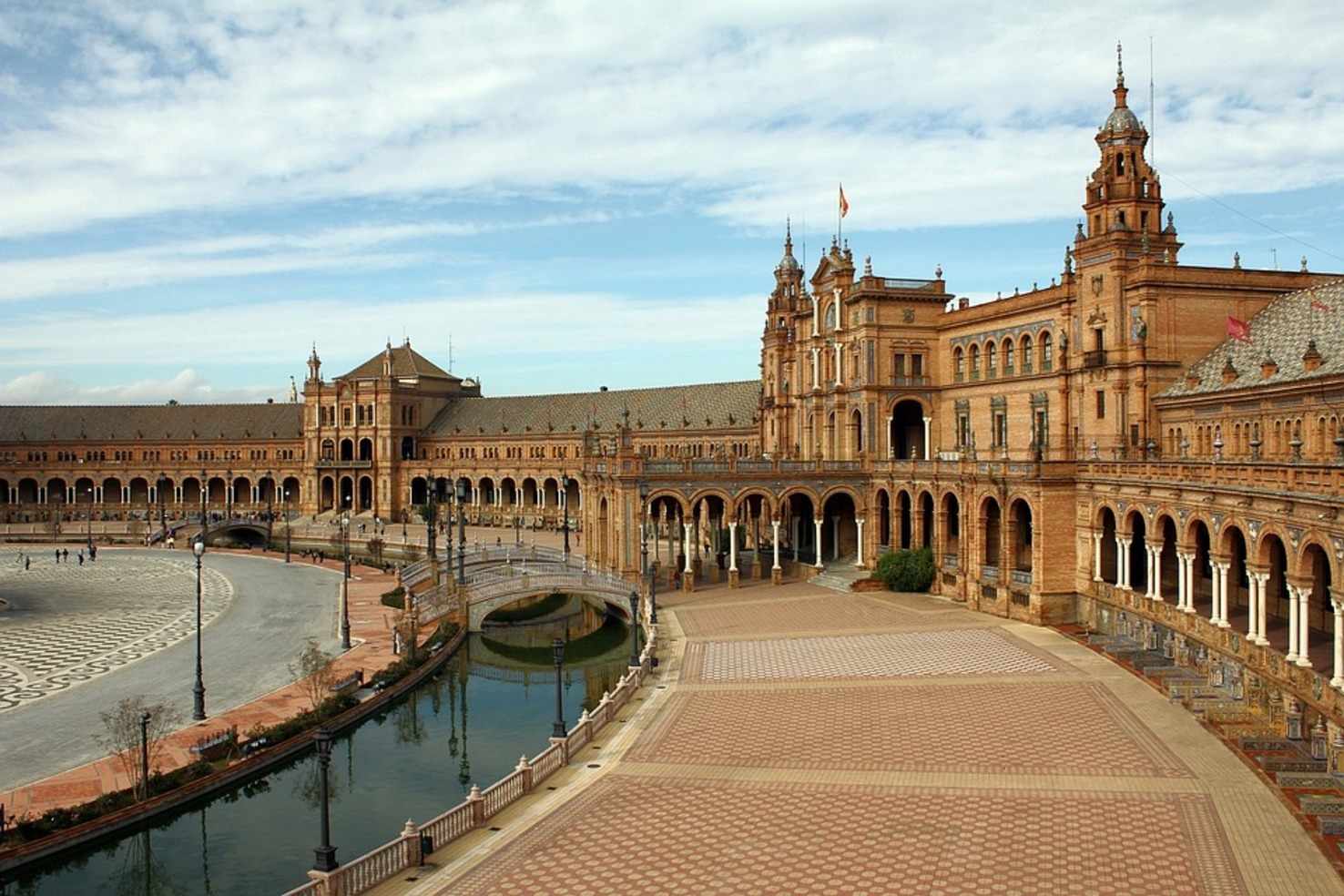 Large plaza de espana