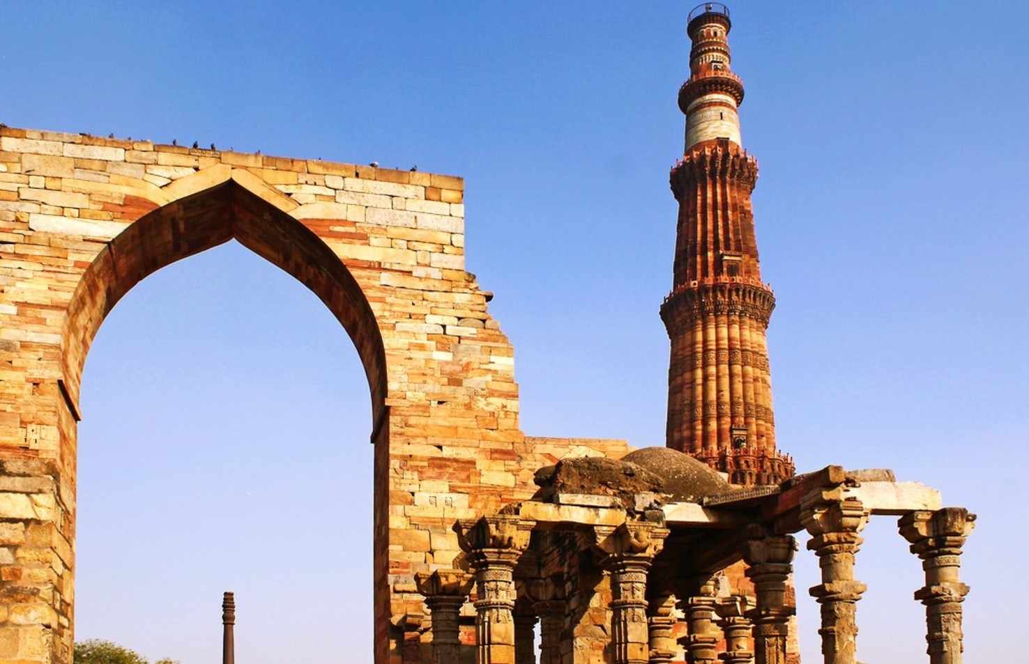 Large qutub minar delhi