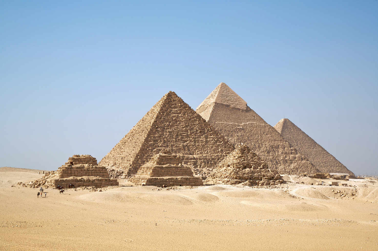 Large all gizah pyramids