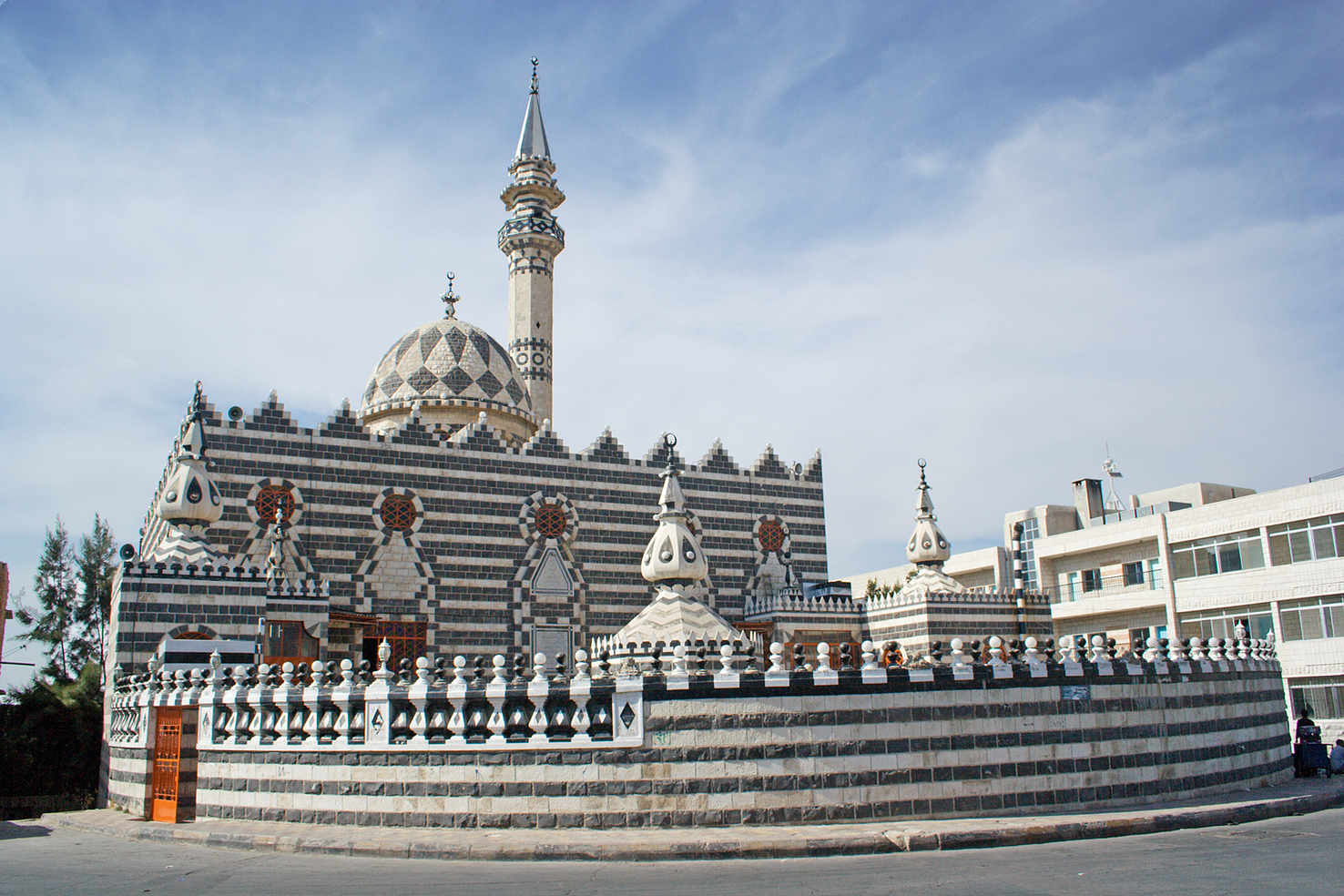 Large abu darweesh mosque