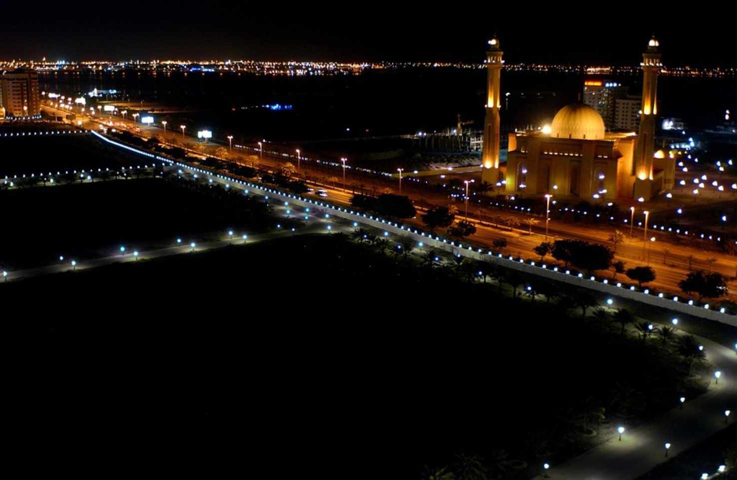 Large bahrain