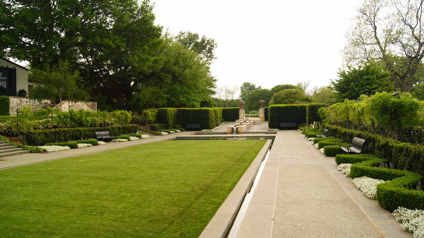 Large dallas arboretum and botanical gardens