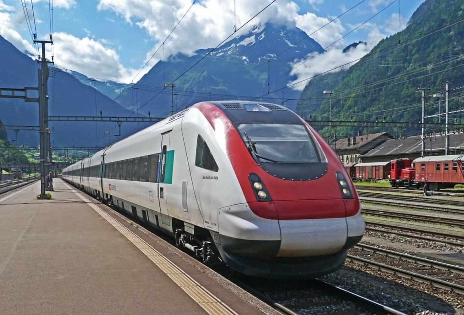Large switzerland train tour