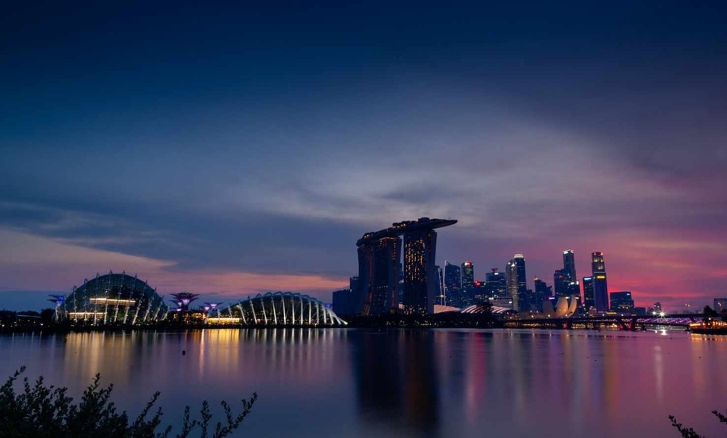 Large singapore sky line
